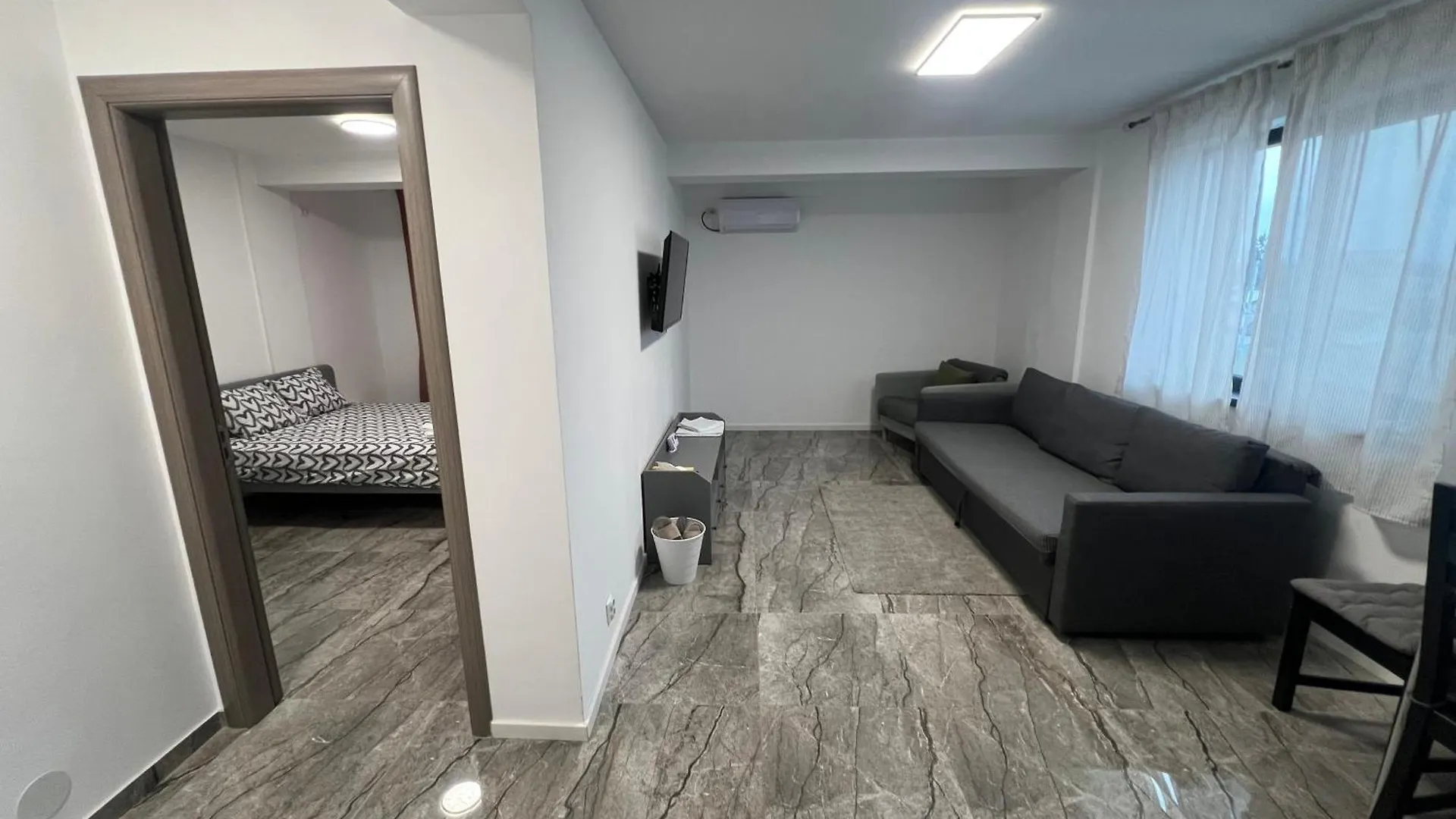 Apartment Everest 33 Ap 3 Bucharest